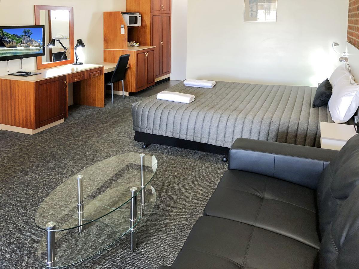 Leeton Heritage Motor Inn Dış mekan fotoğraf