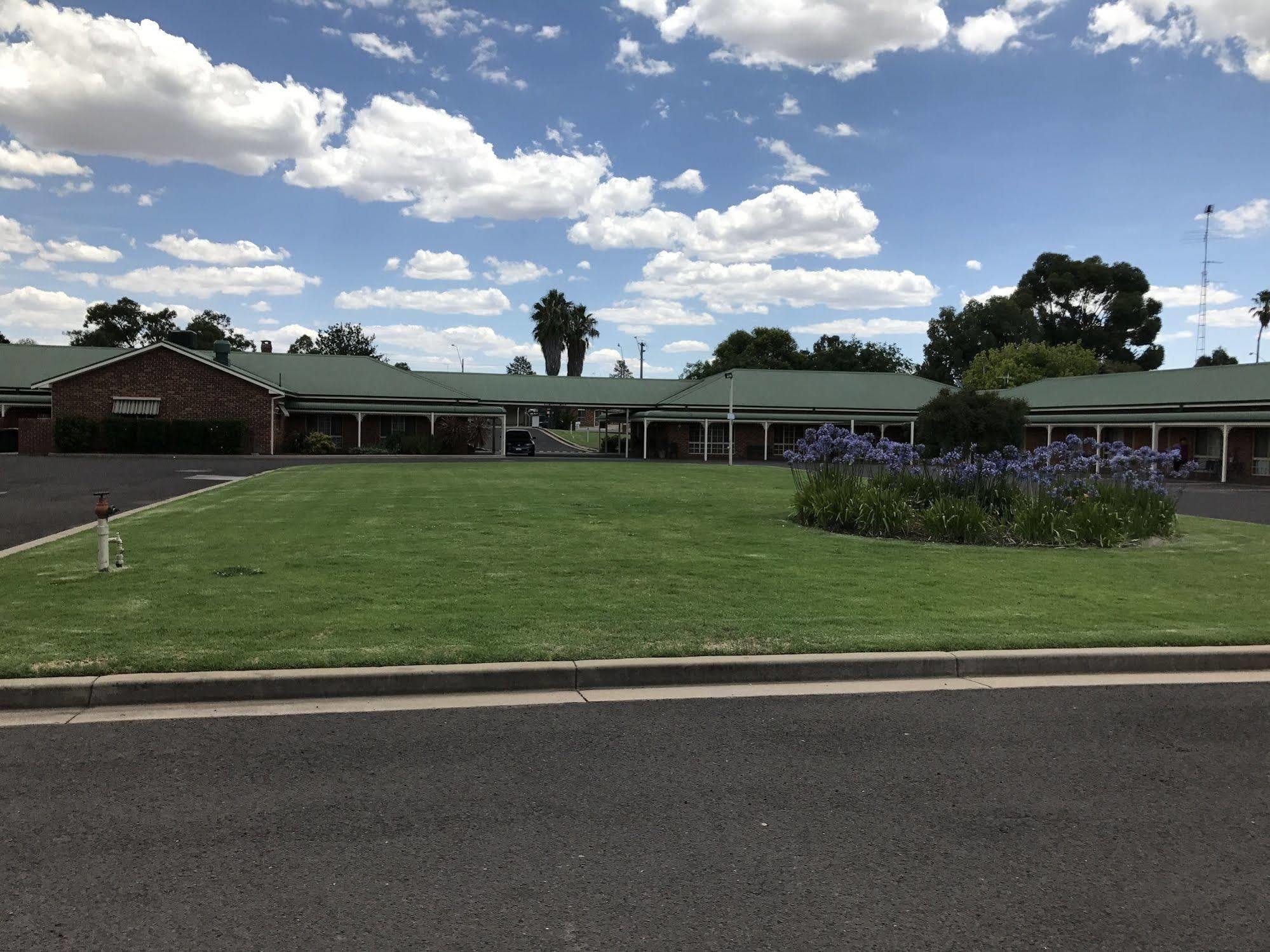 Leeton Heritage Motor Inn Dış mekan fotoğraf